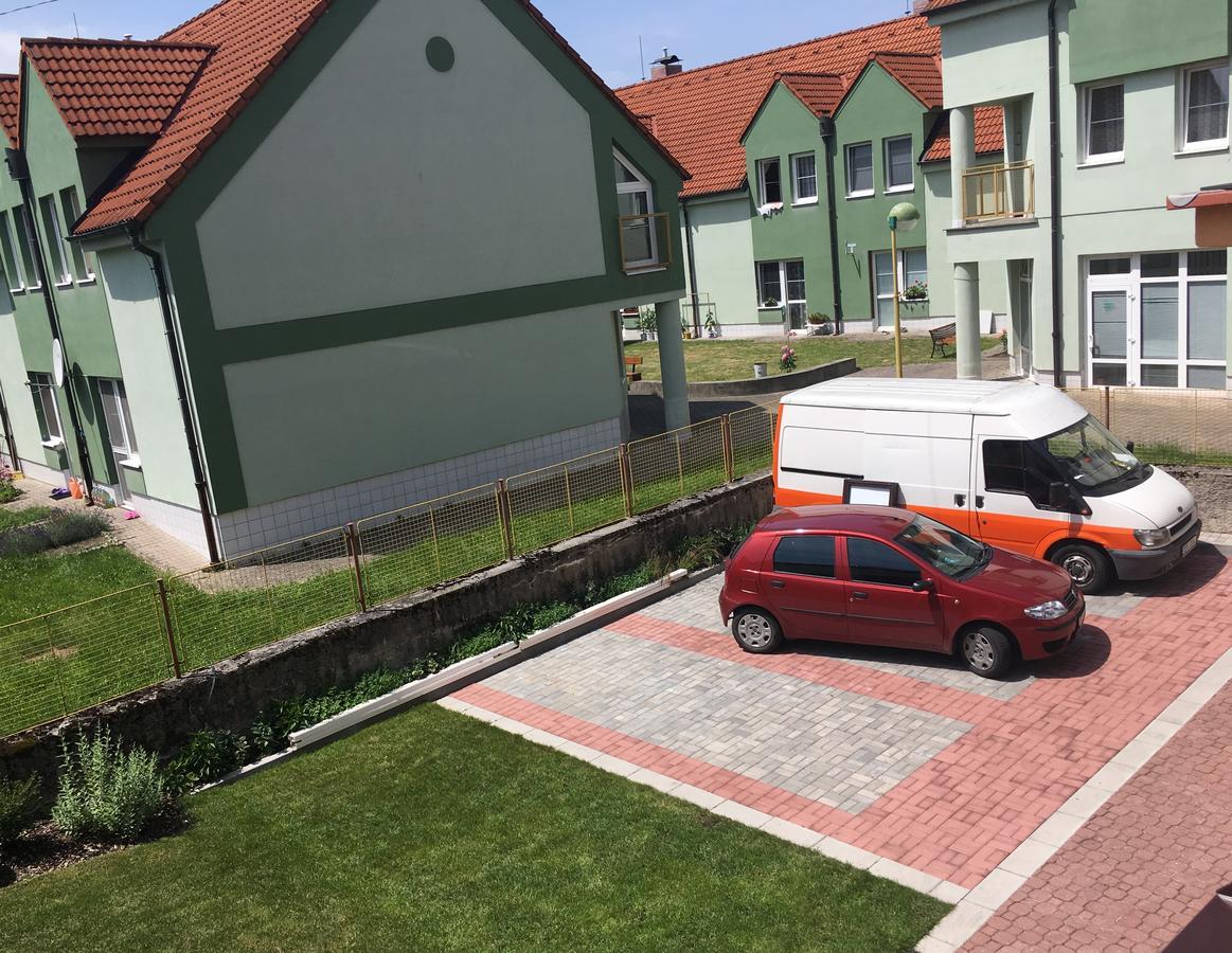Apartmany Na Sadech Třeboň Dış mekan fotoğraf